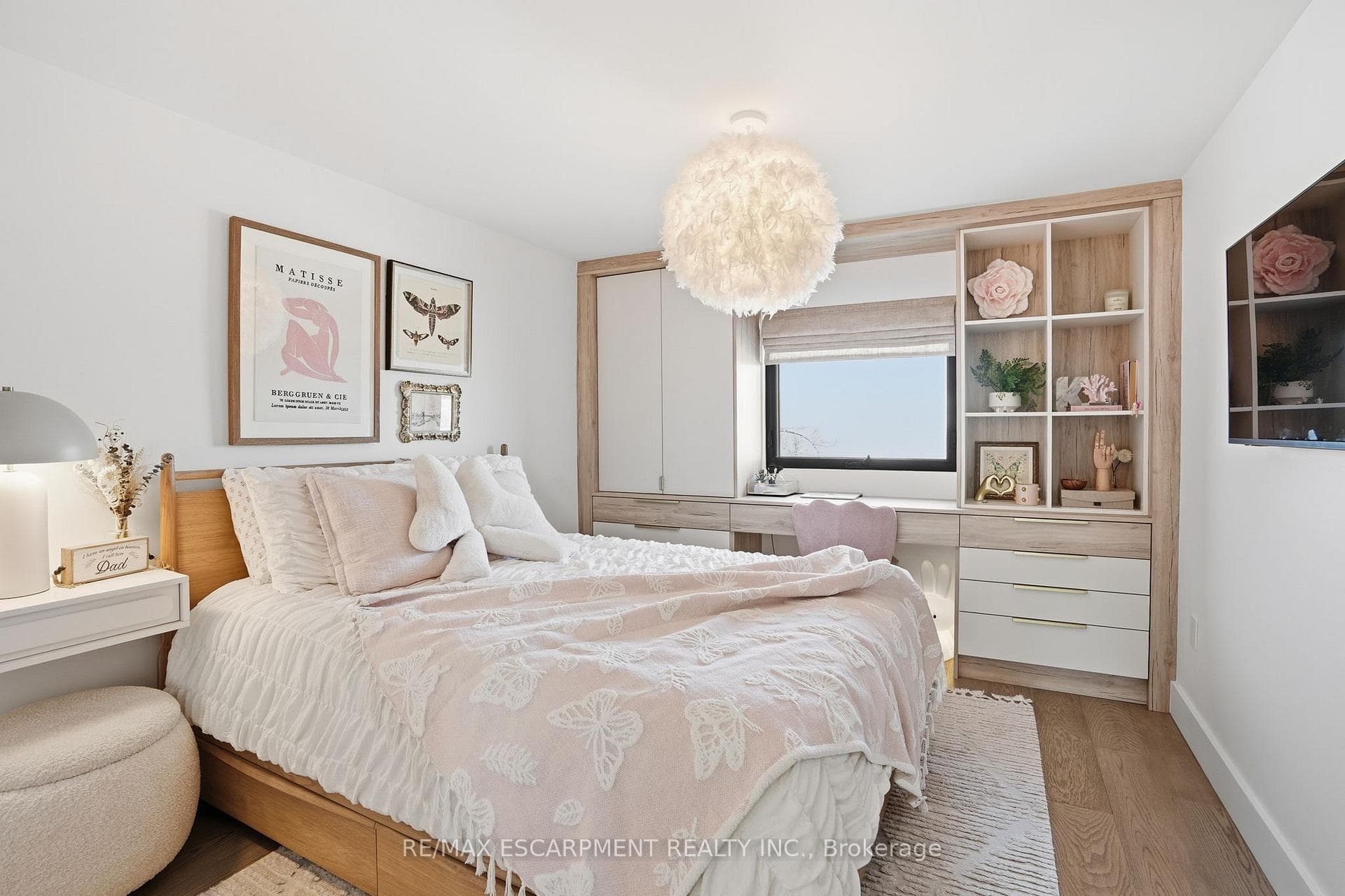 1311 Treeland Street photo 18