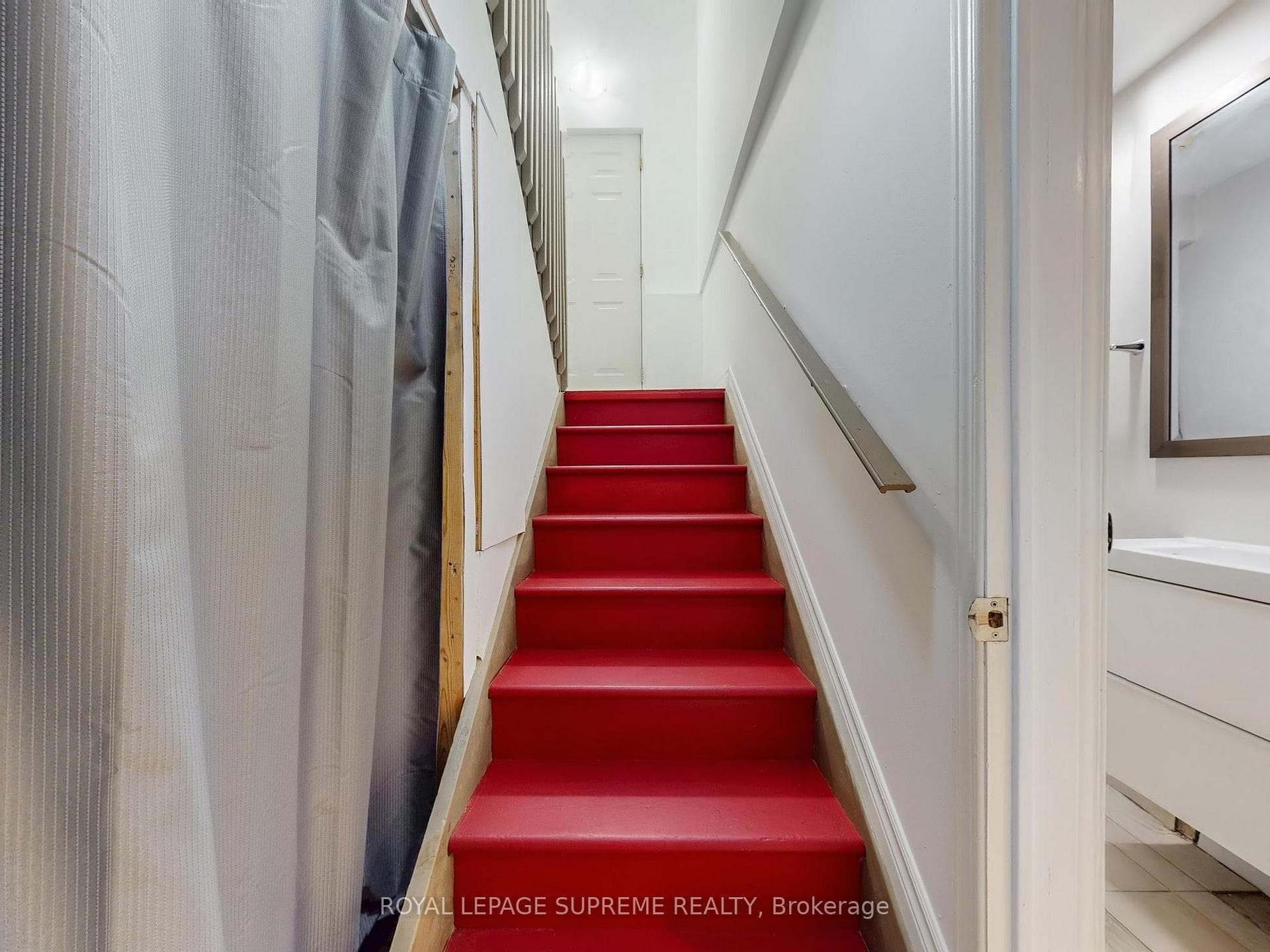 370 Jones Avenue photo 40
