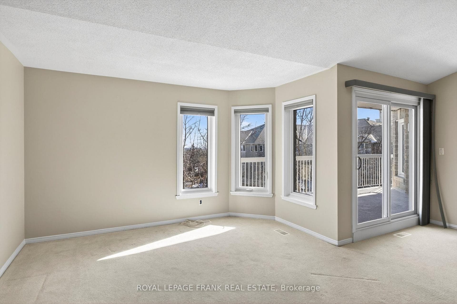 1099 Clonsilla Avenue Unit Bldg C #310 photo 15