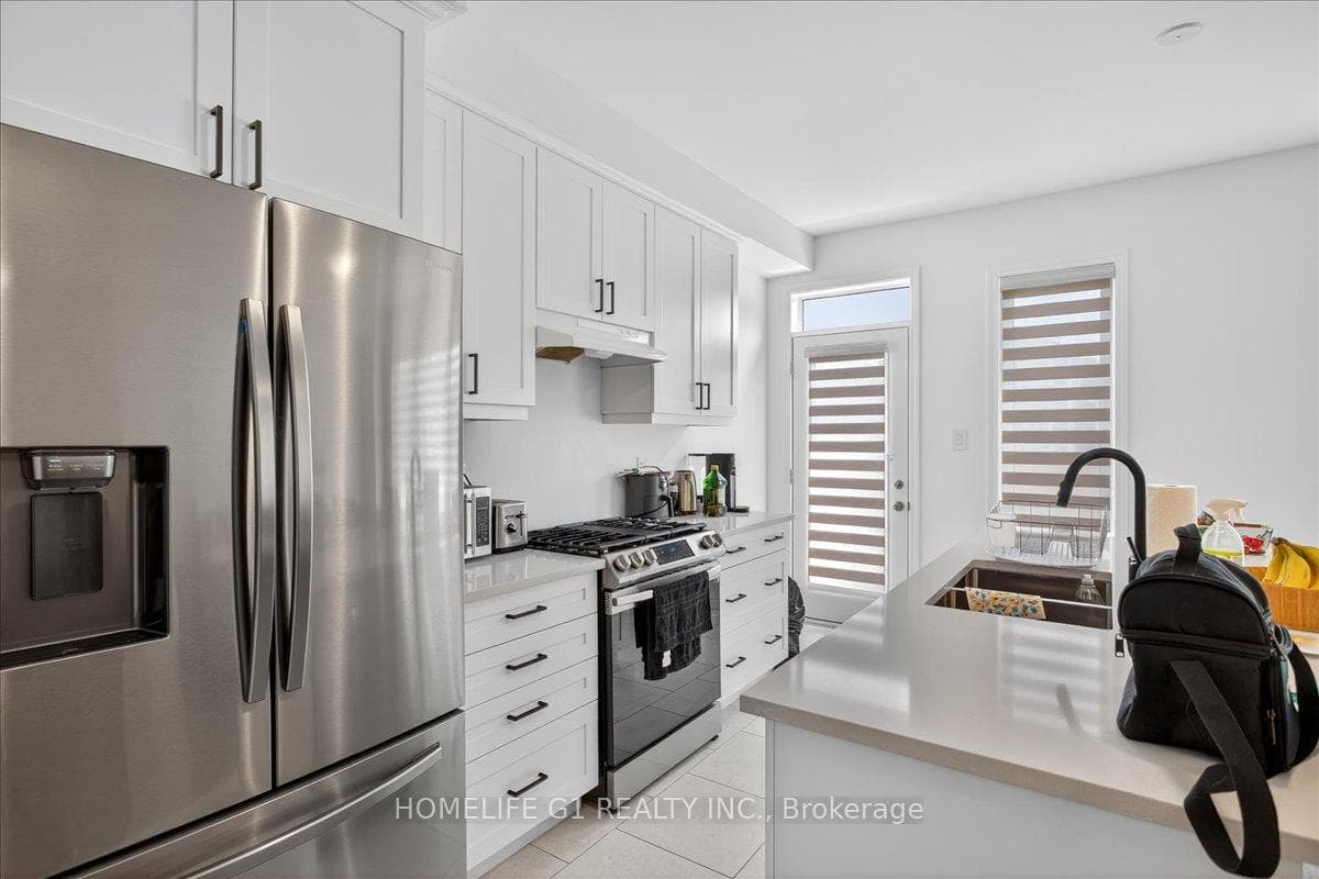 5 Dyer Crescent photo 20
