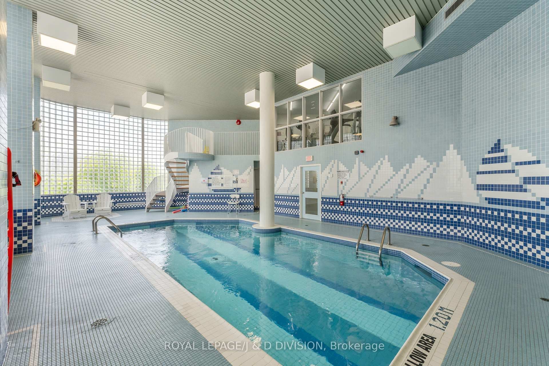 401 Queens Quay Unit 410 photo 31