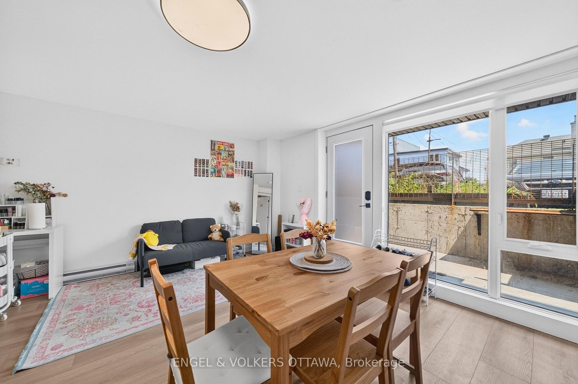 117 Carruthers Avenue Unit D photo 11