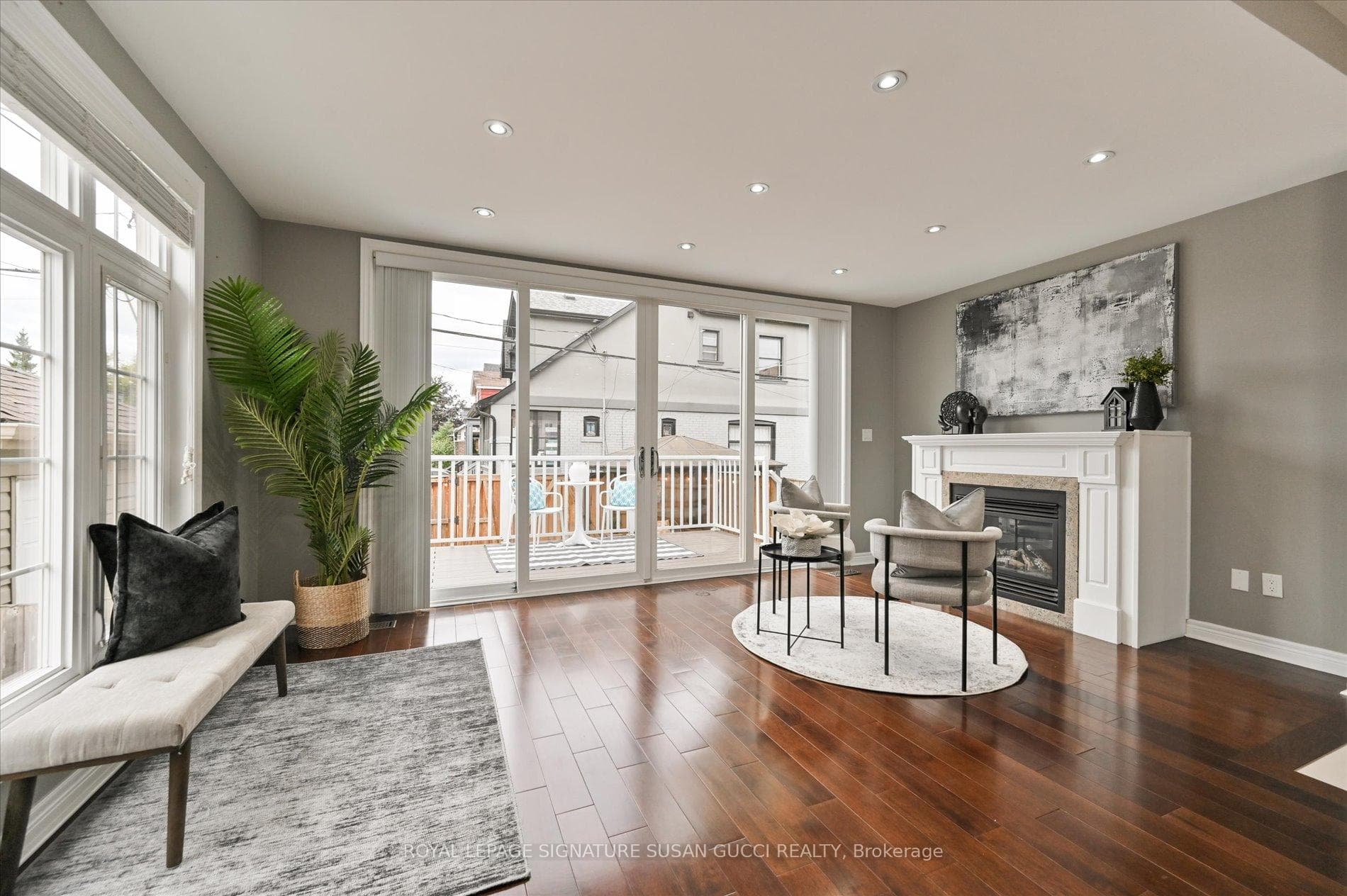 1425 Woodbine Avenue photo 10