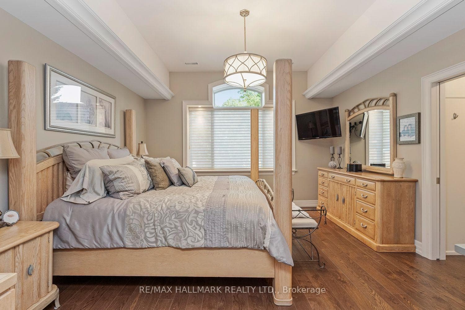 25 Queensborough Crescent photo 19