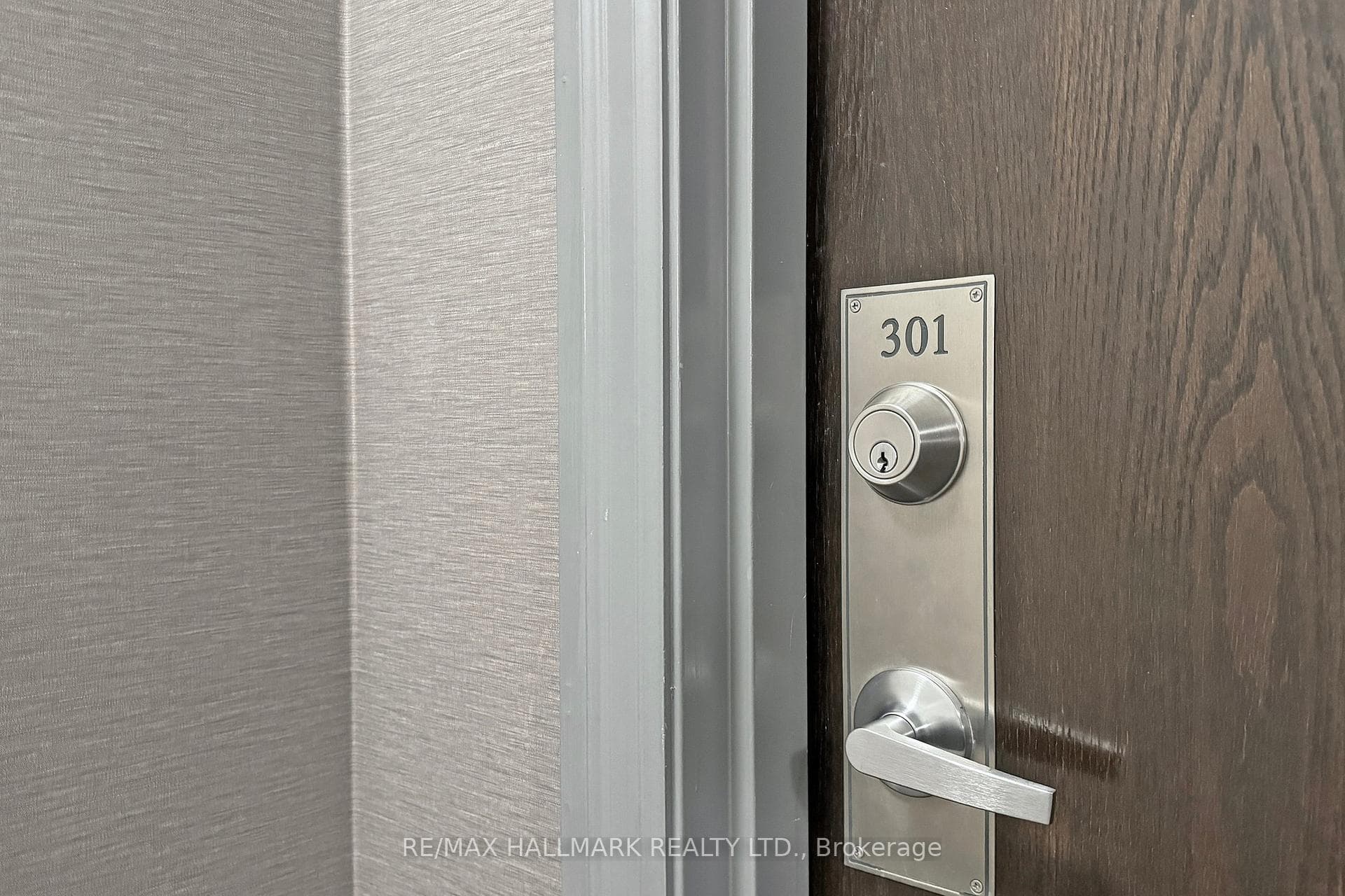 27 Rean Drive Unit 301 photo 9