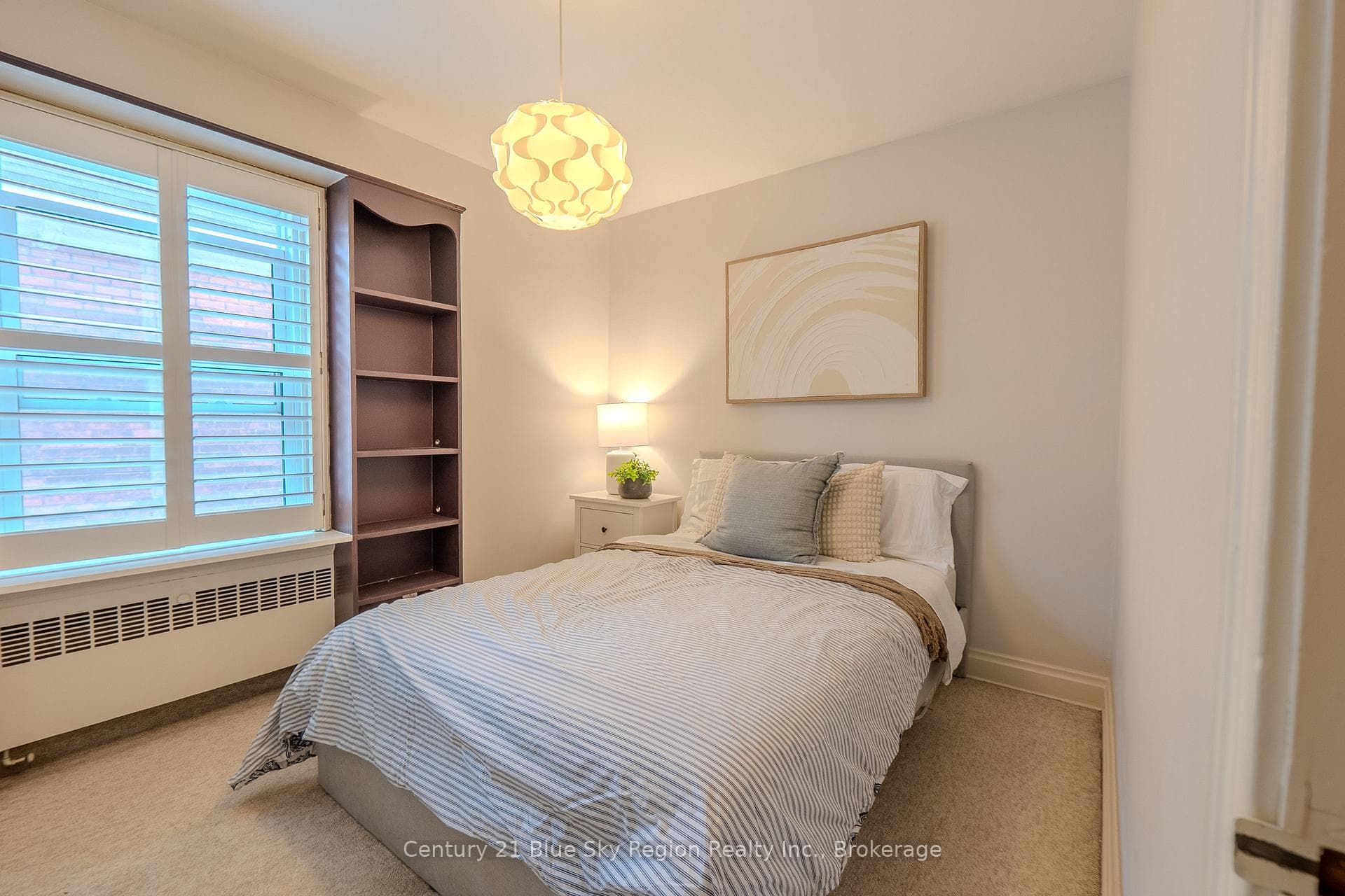 749 Mcintyre Street photo 29