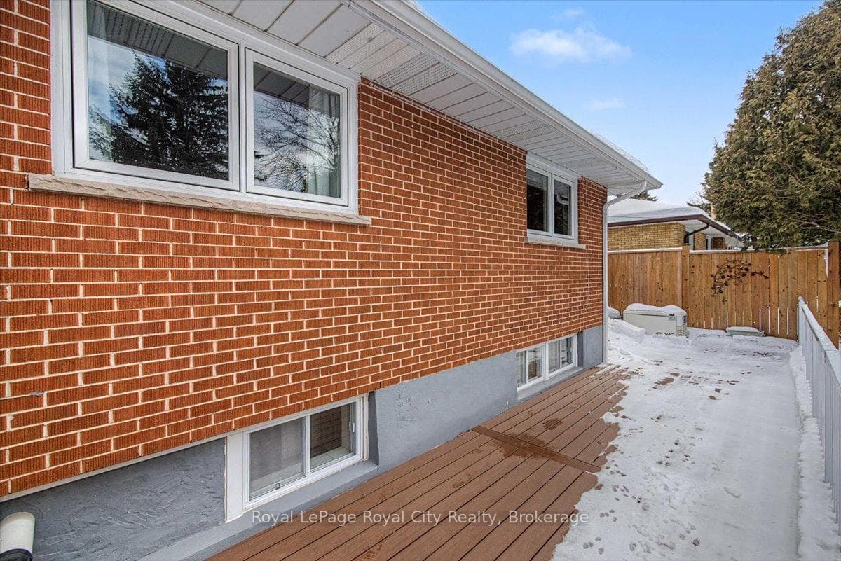 304 Victoria Road photo 24
