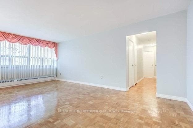 360 Ridelle Avenue Unit 308 photo 6