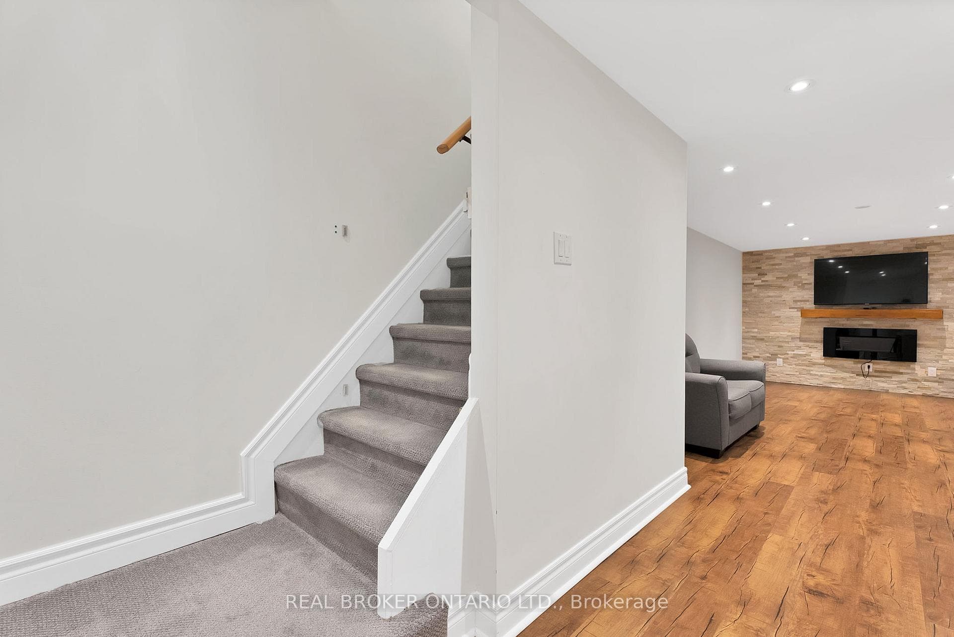55 Bowman Way photo 28