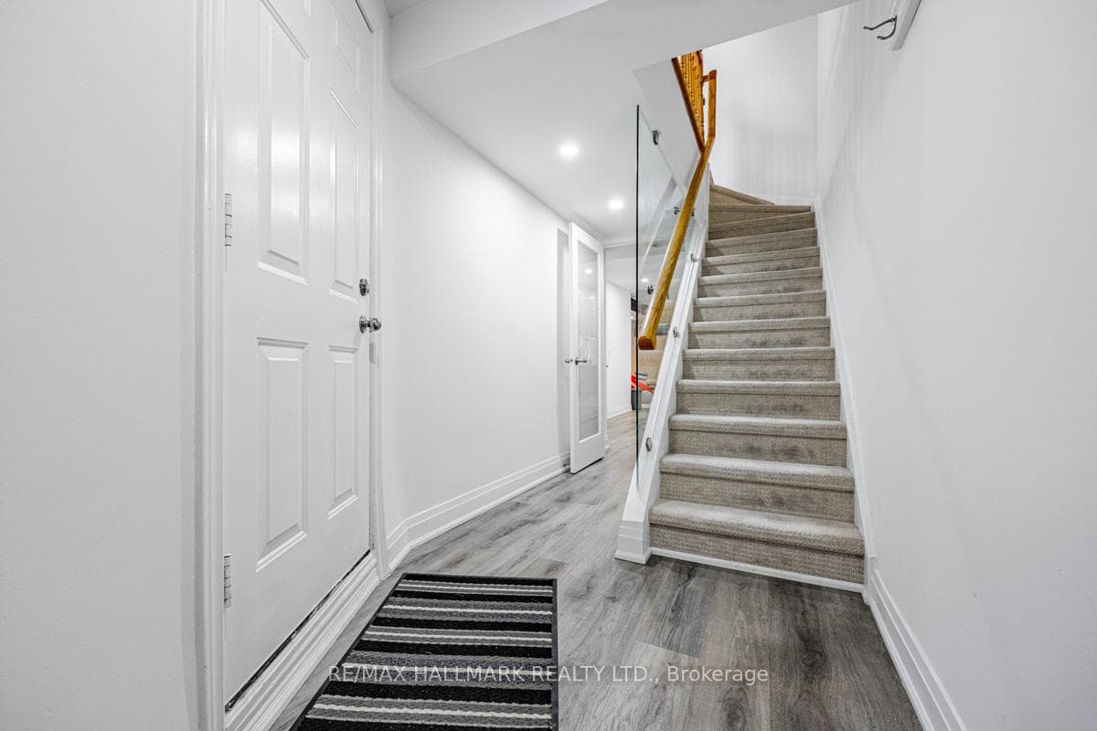 34 Burley Avenue photo 23