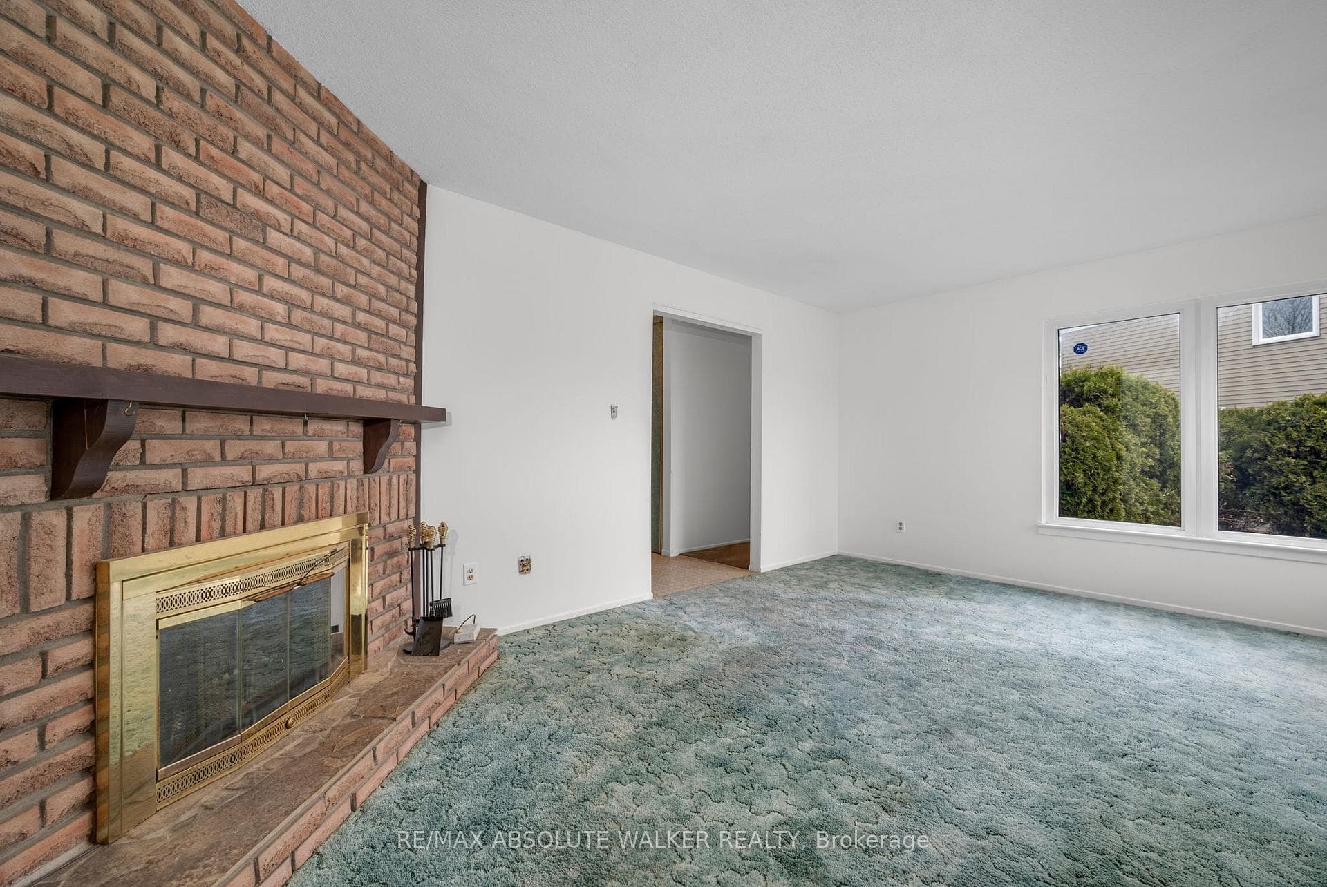 198 Rosemary Gardens photo 6