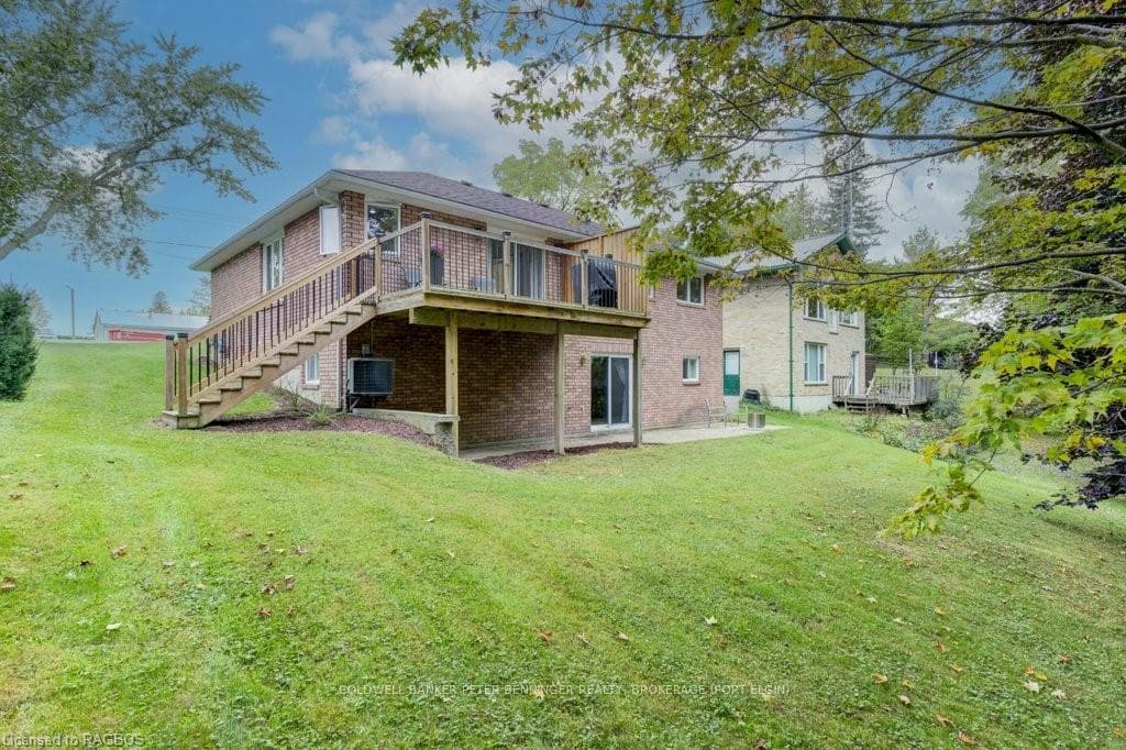 185 ALBERT Street photo 32