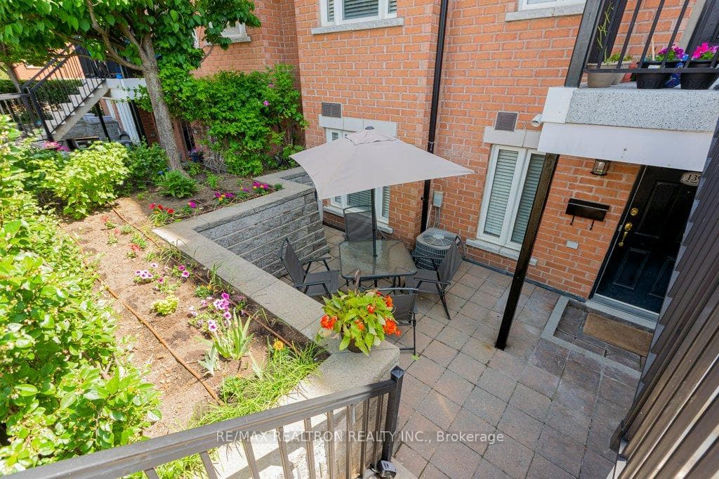 306 John Street Unit #139 photo 8