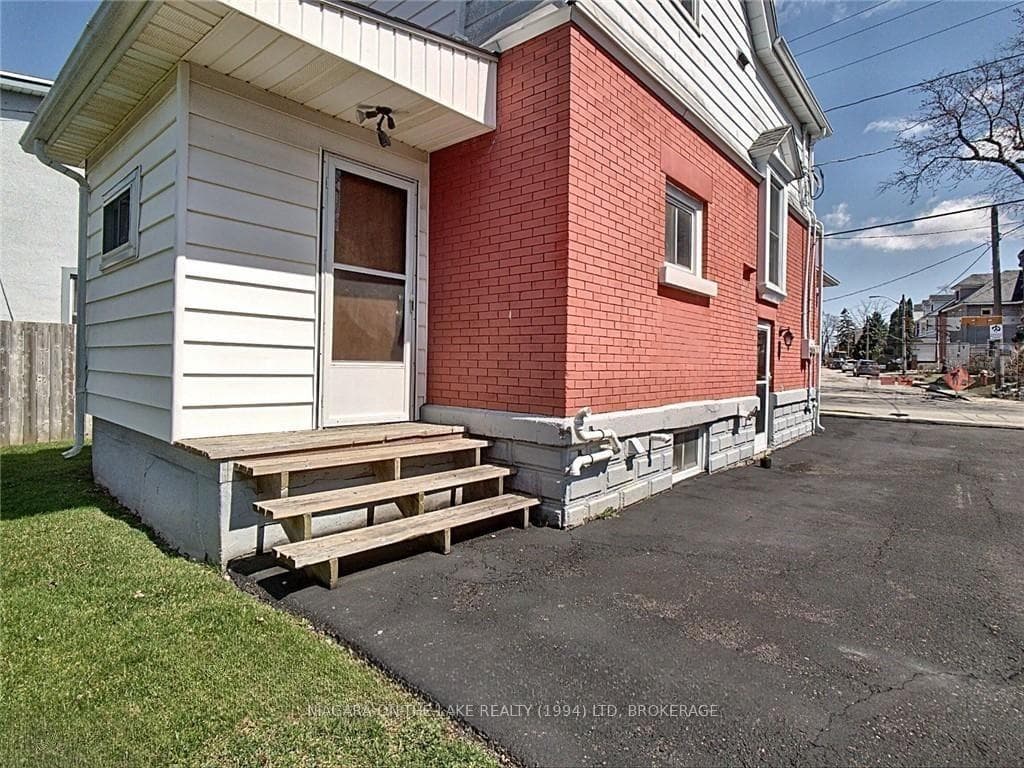 89 Hellems Avenue Unit Main Level photo 5