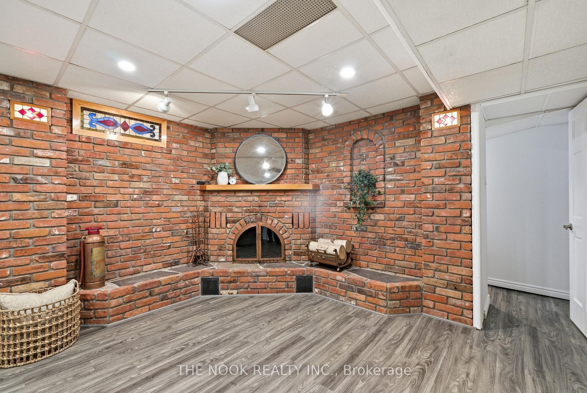7 Brocklesby Crescent photo 29