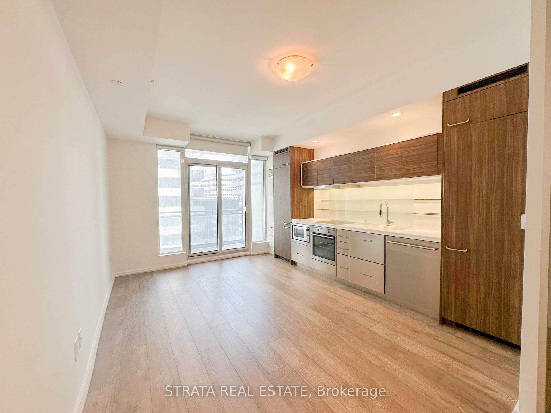 45 Charles Street Unit 1608 photo 4