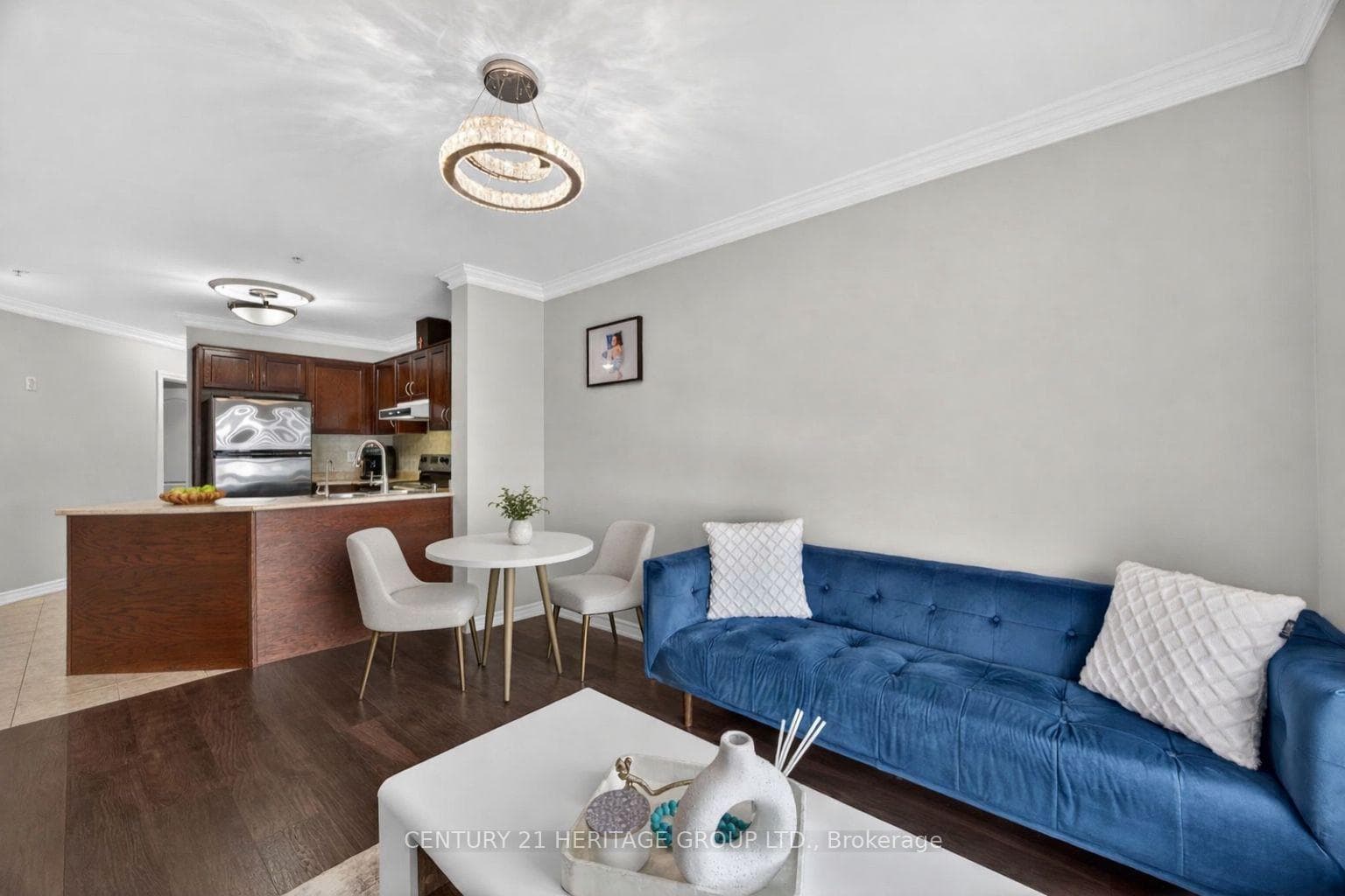 112 Simcoe Road Unit 214 photo 15