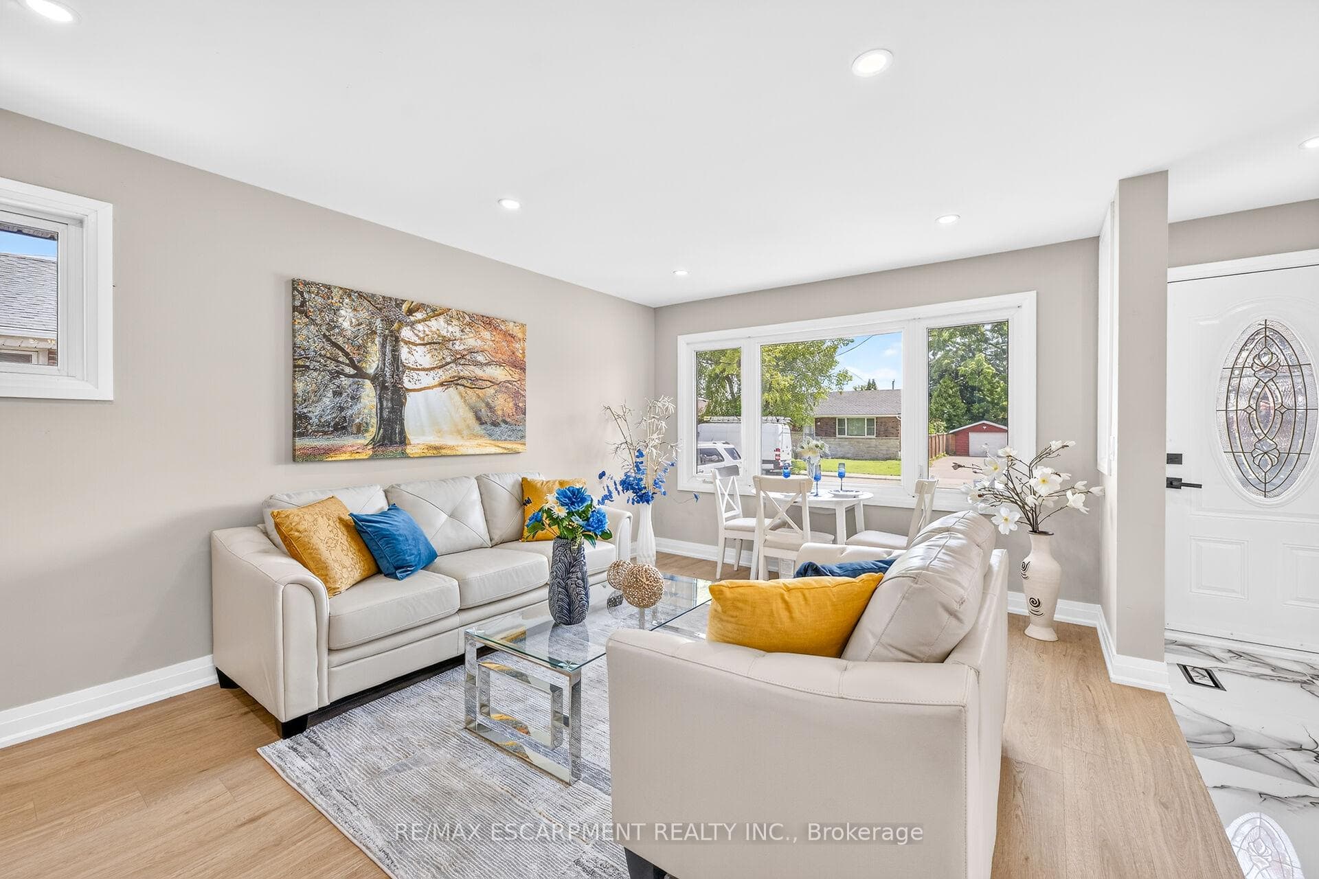 150 Howard Avenue photo 11