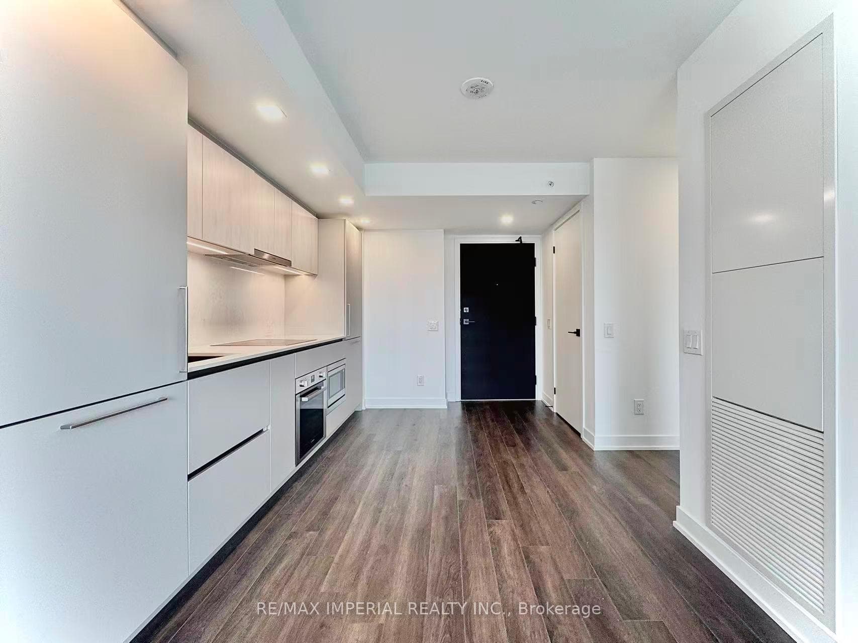 609 SHERBOURNE Street Unit 708 photo 5
