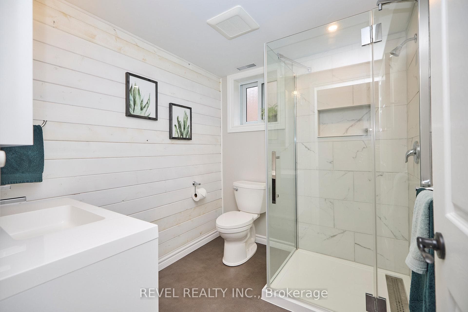 313 Beckett Crescent photo 27