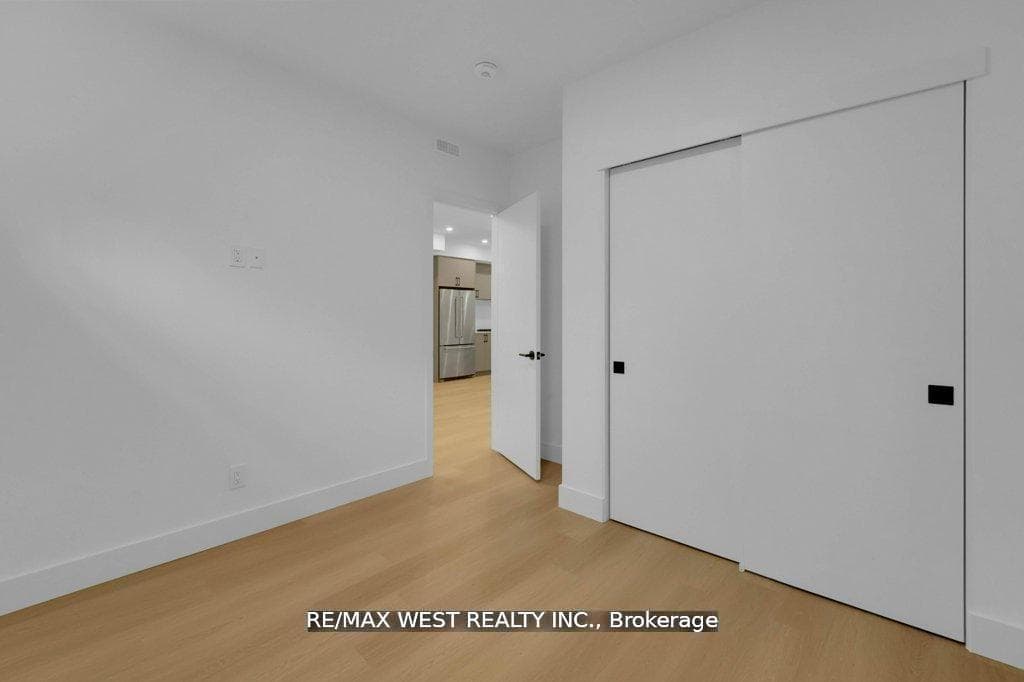661 Winona Drive photo 46