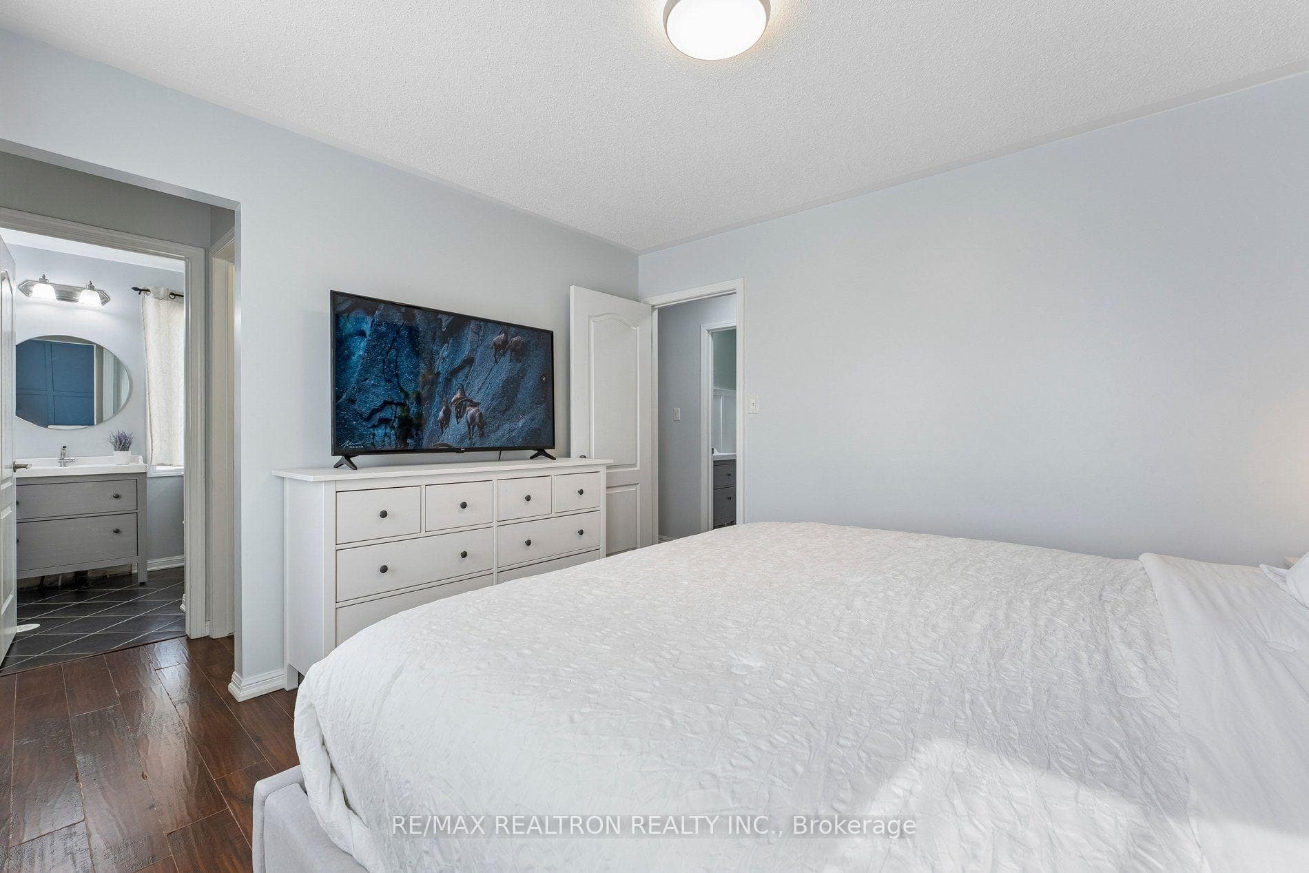 800 Fowles Court photo 33