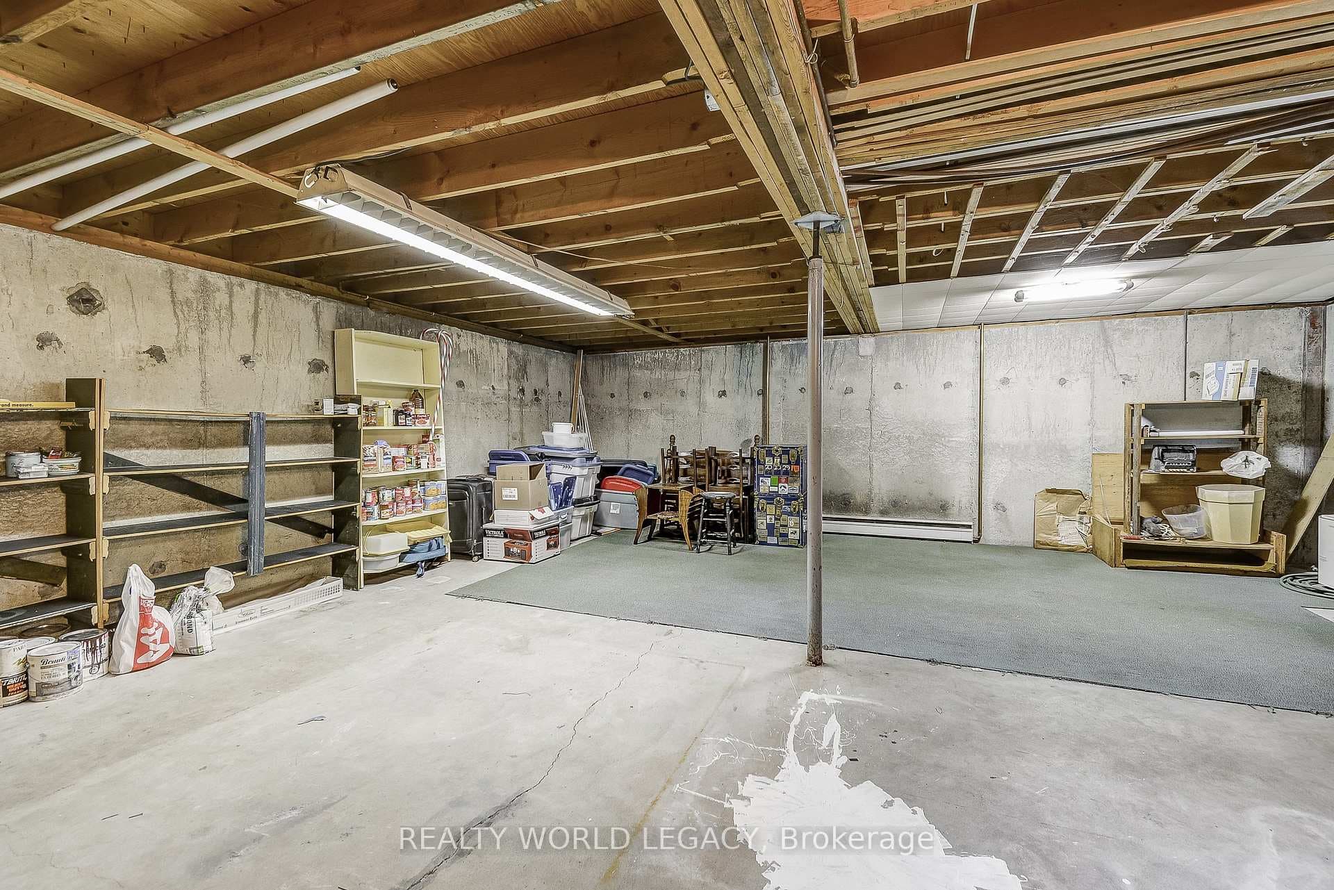 921 Sunset Boulevard photo 28