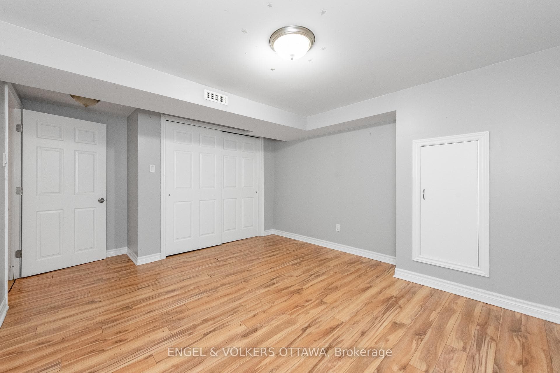 75 Woodfield Drive photo 22