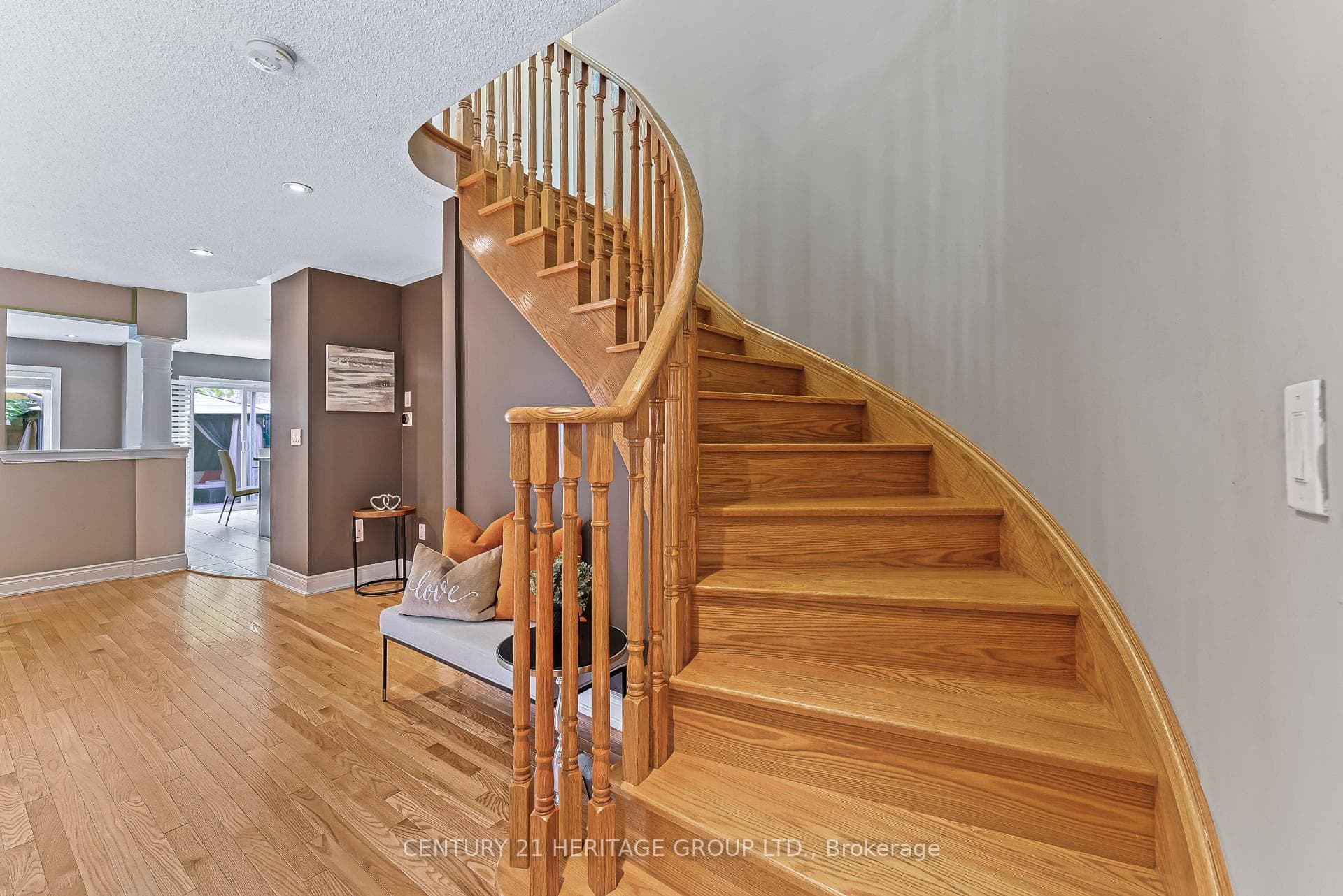 21 Reynolds Crescent photo 17