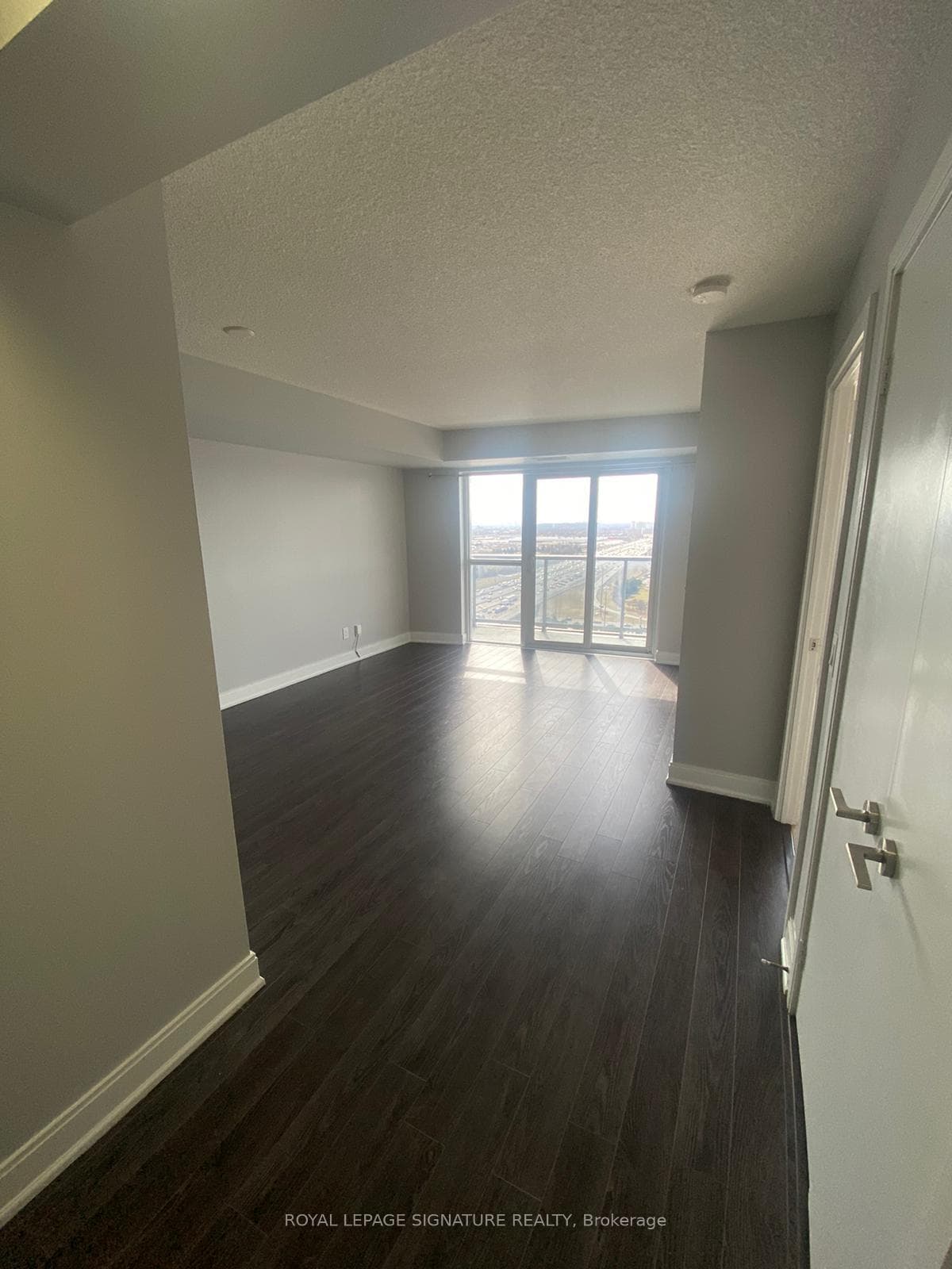 125 Village Green Square Unit 2506 photo 9