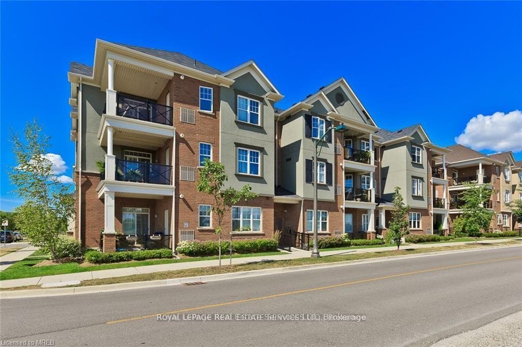2326 Taunton Road Unit 302 photo 1