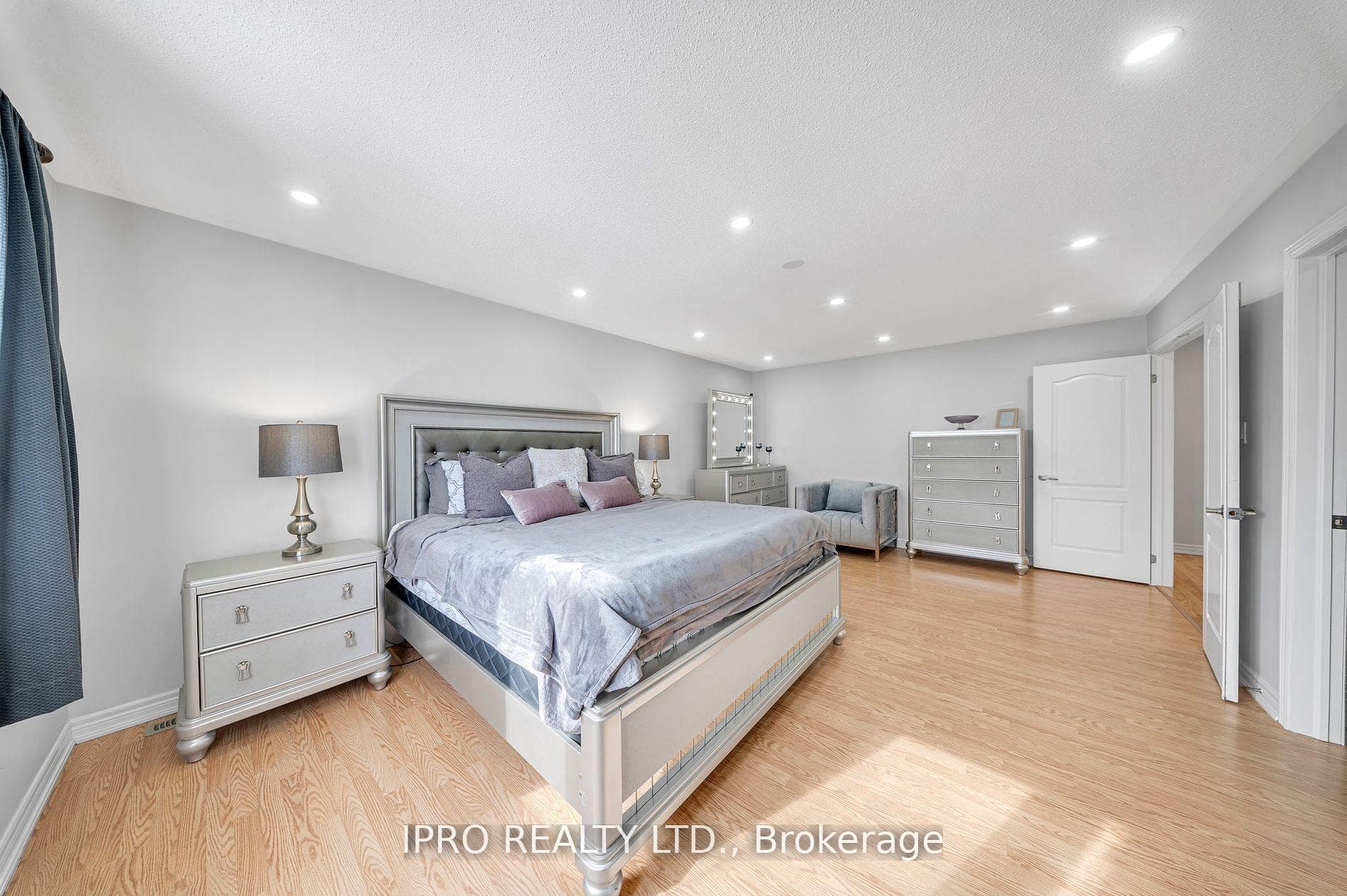 15 Frassino Drive photo 26