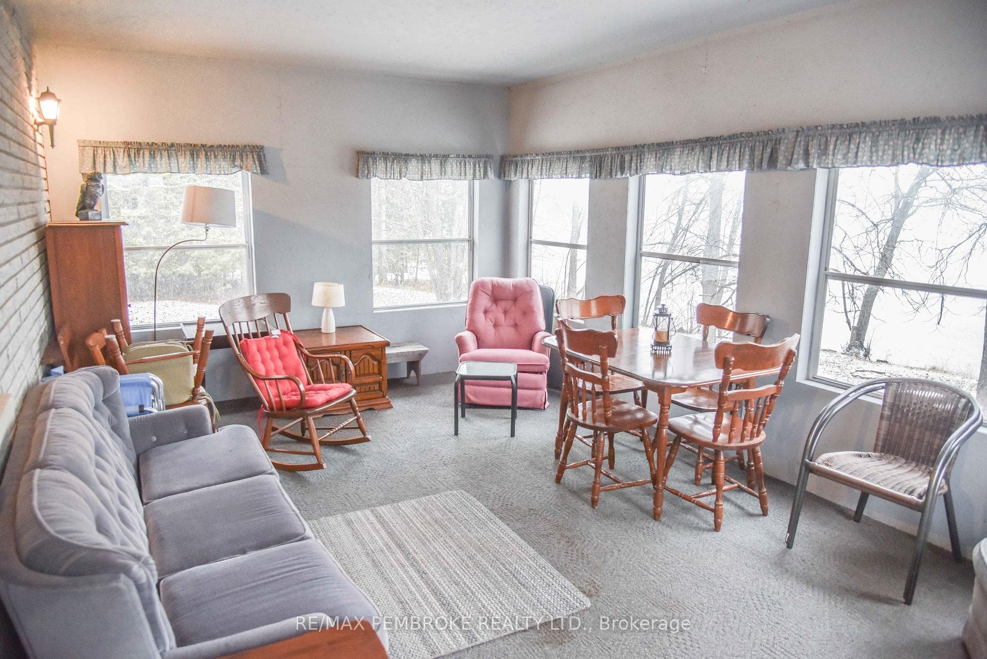 218 Greenway Drive photo 36