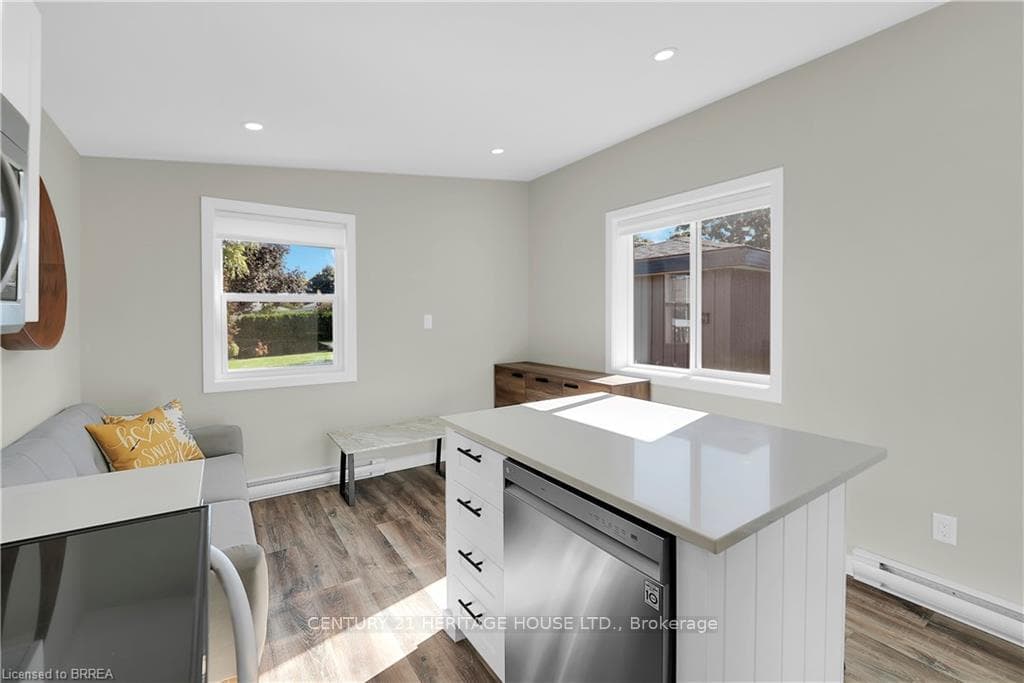 17 Preston Drive photo 40