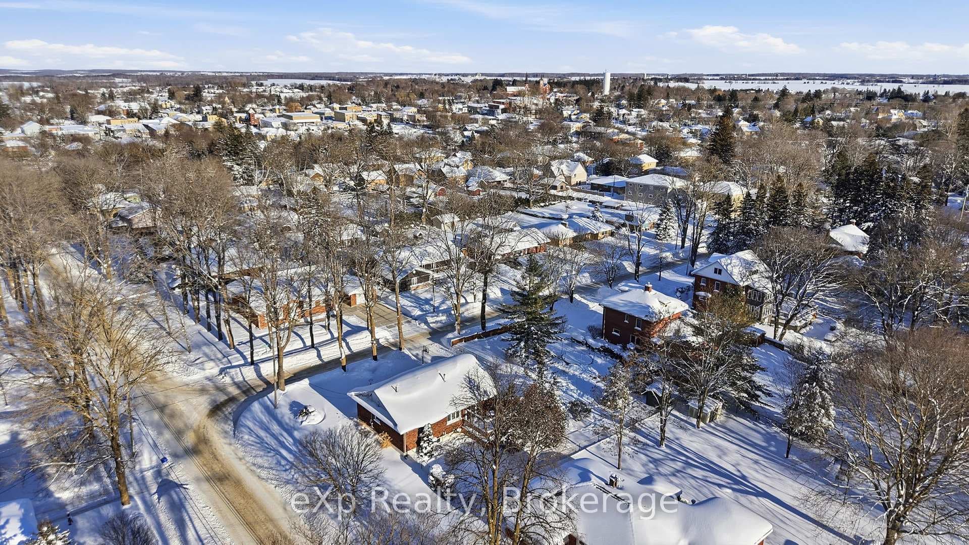 175 Colcleugh Avenue photo 43