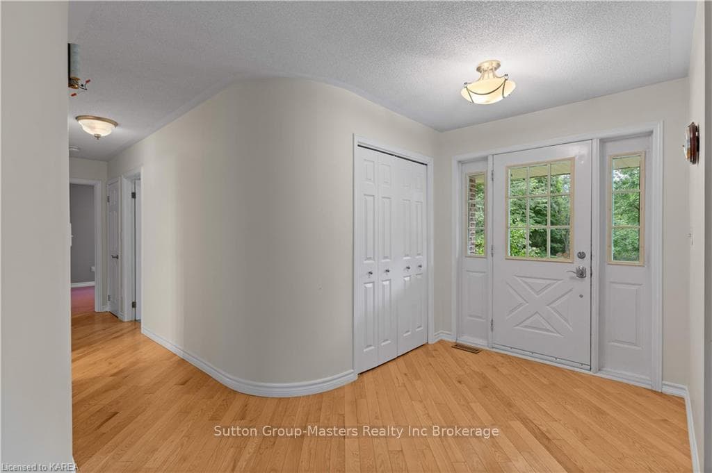182 COLEBROOK Road photo 5