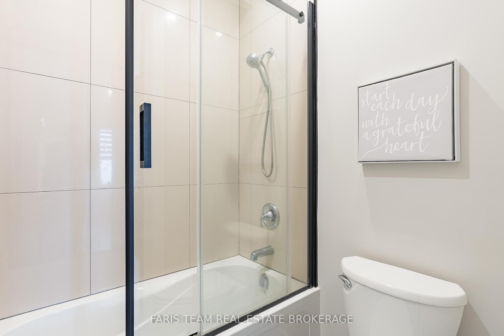 24 Grace Avenue photo 34