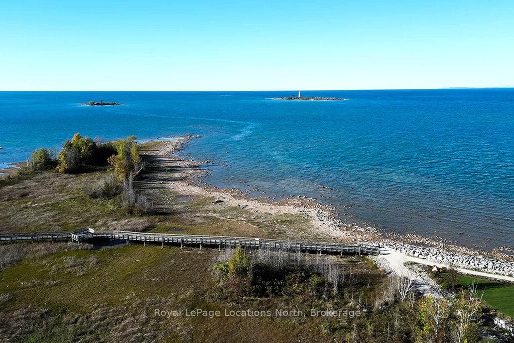 330 Mariners Way photo 21