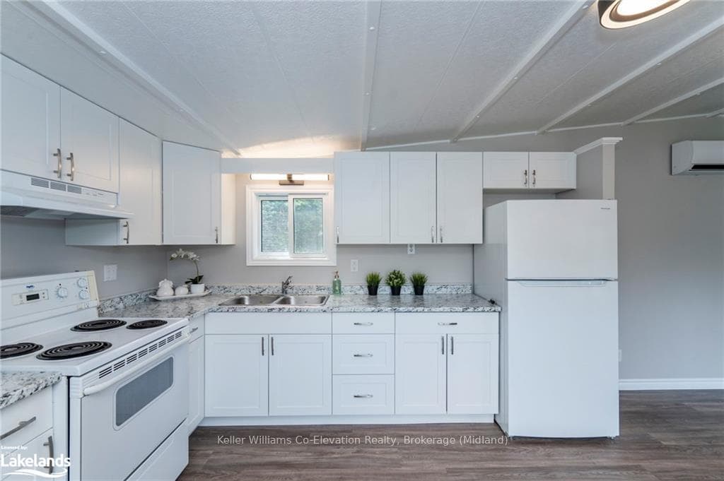 21 NORTHLAND Drive photo 8