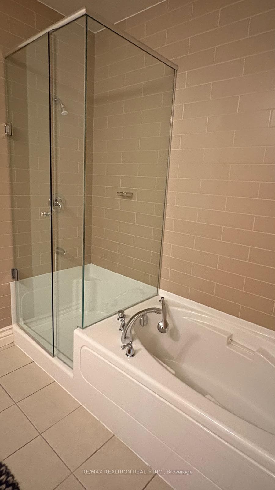 35 Mariner Terrace Unit PH3 photo 17