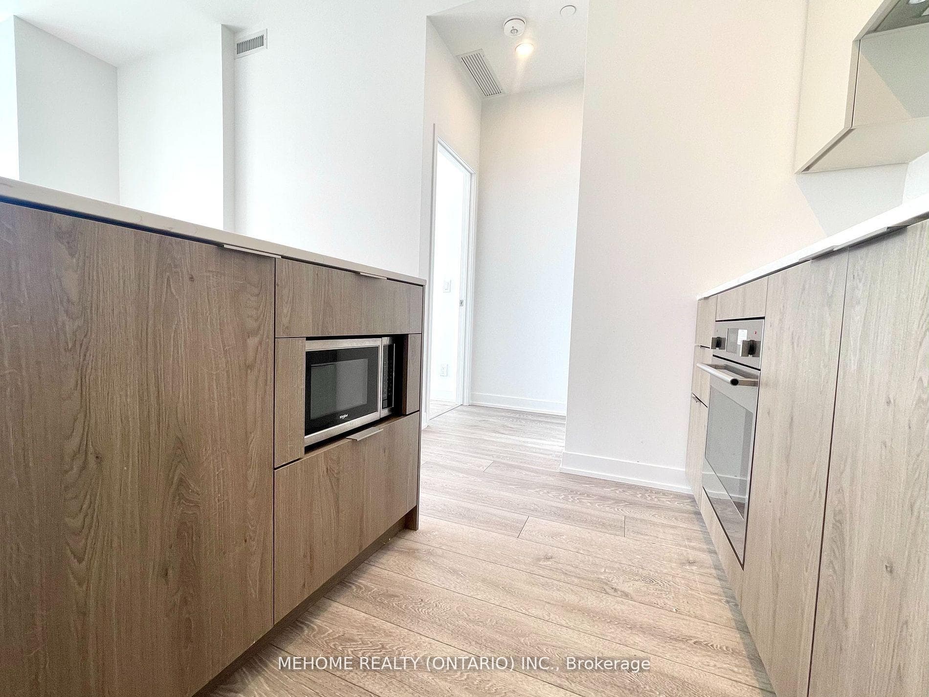 15 Holmes Avenue Unit 804 photo 4