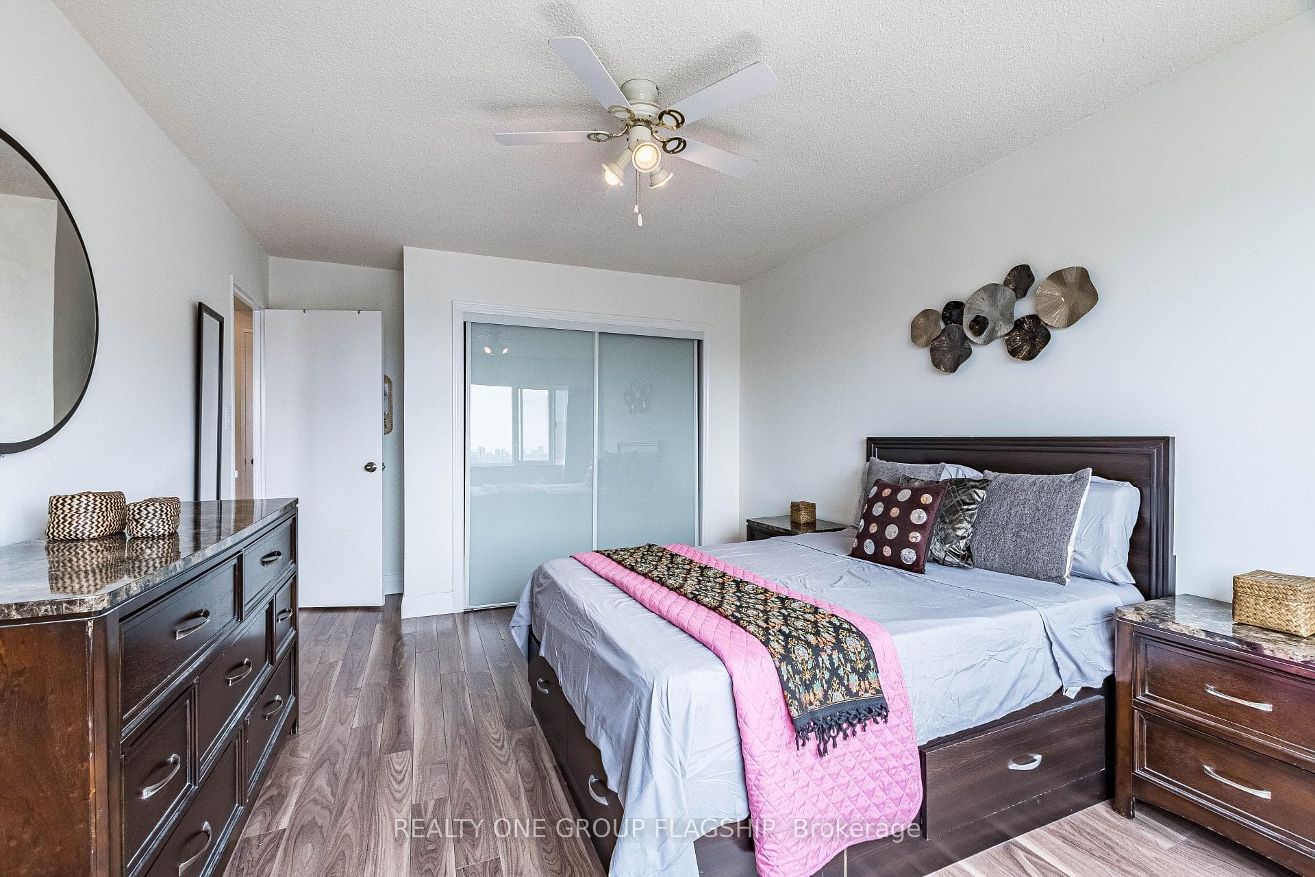 50 Elm Drive Unit 1209 photo 16