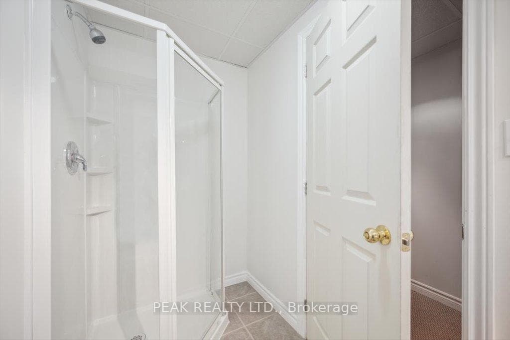 88 Foxglove Crescent photo 35