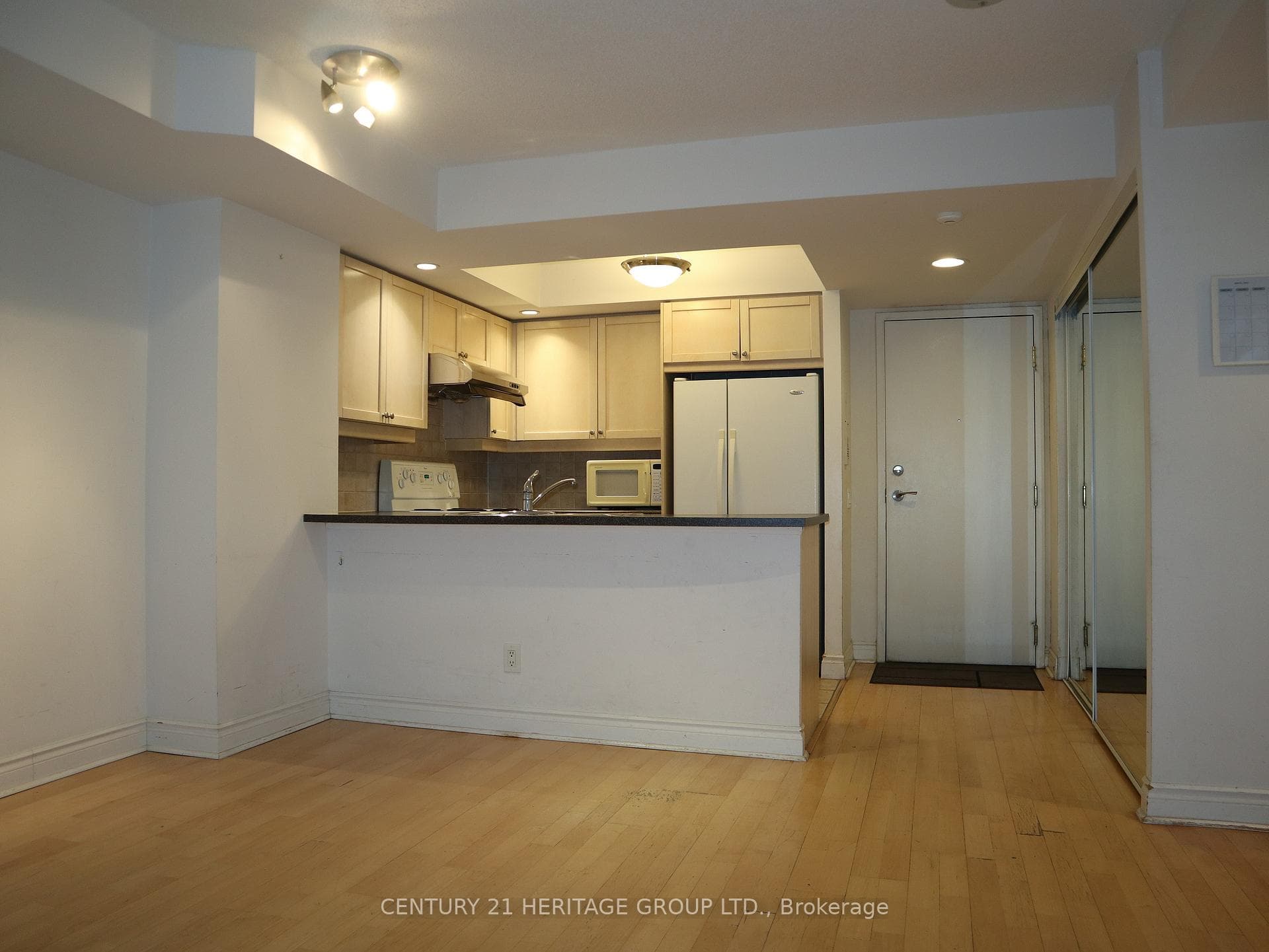 15 Northtown Way Unit 1316 photo 6
