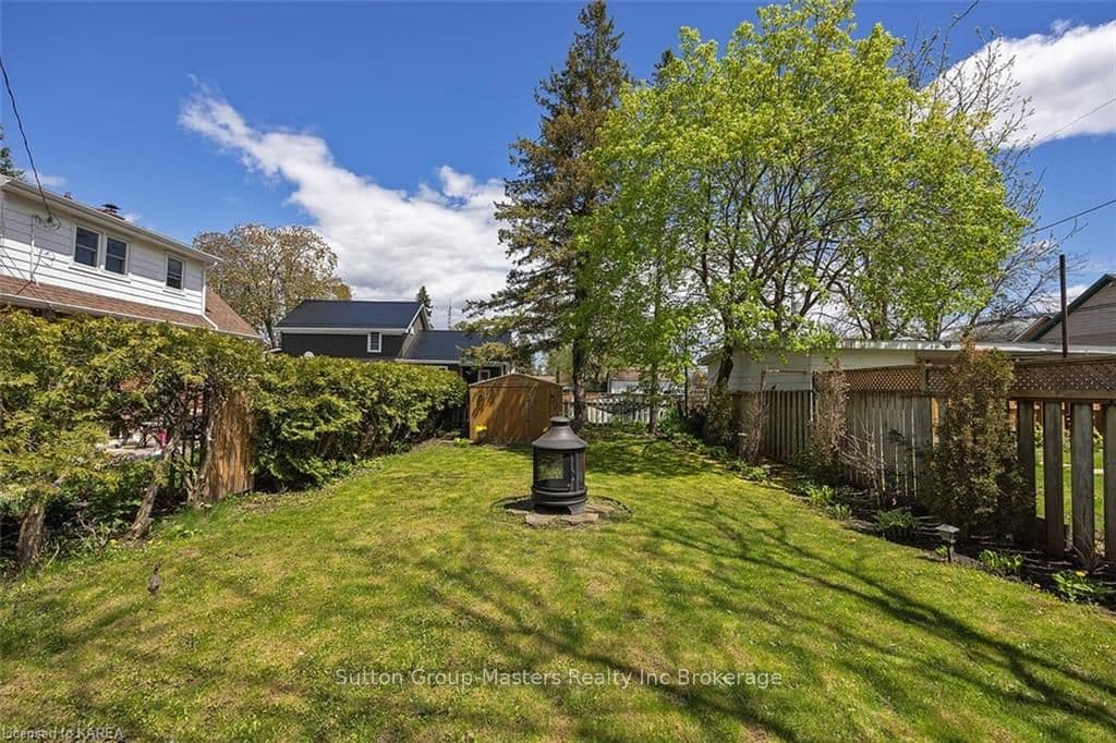 259 CHARLES Street photo 36