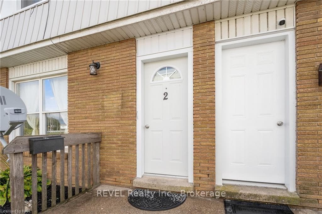 71 HAGEY Avenue Unit 2 photo 4