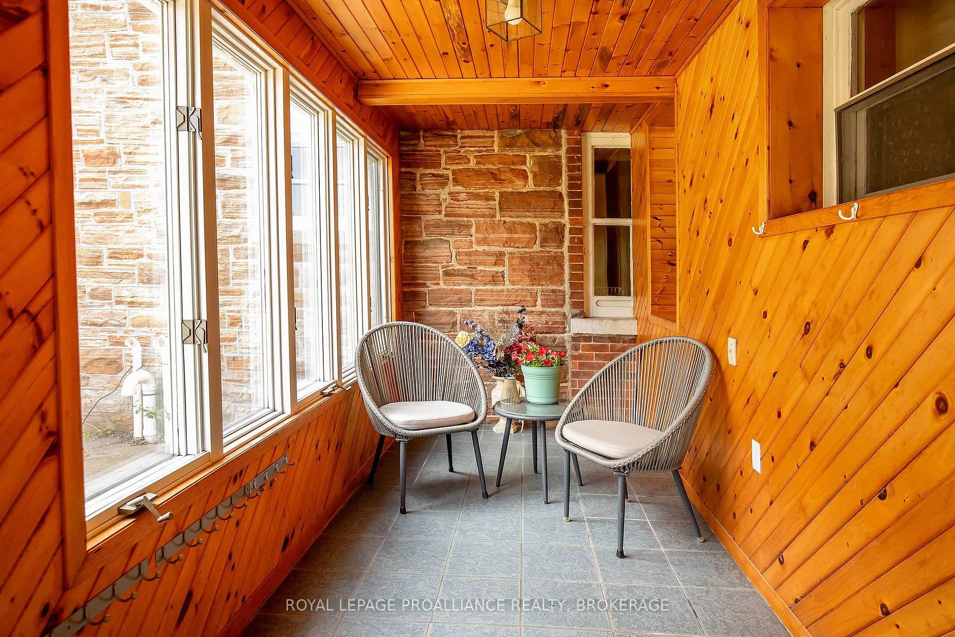 2345 Hughes Road photo 8