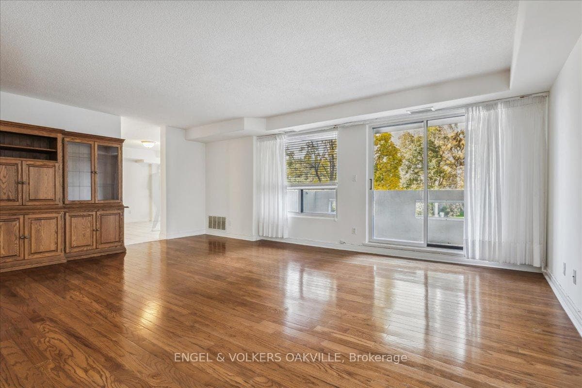 1272 Ontario Street Unit 203 photo 13