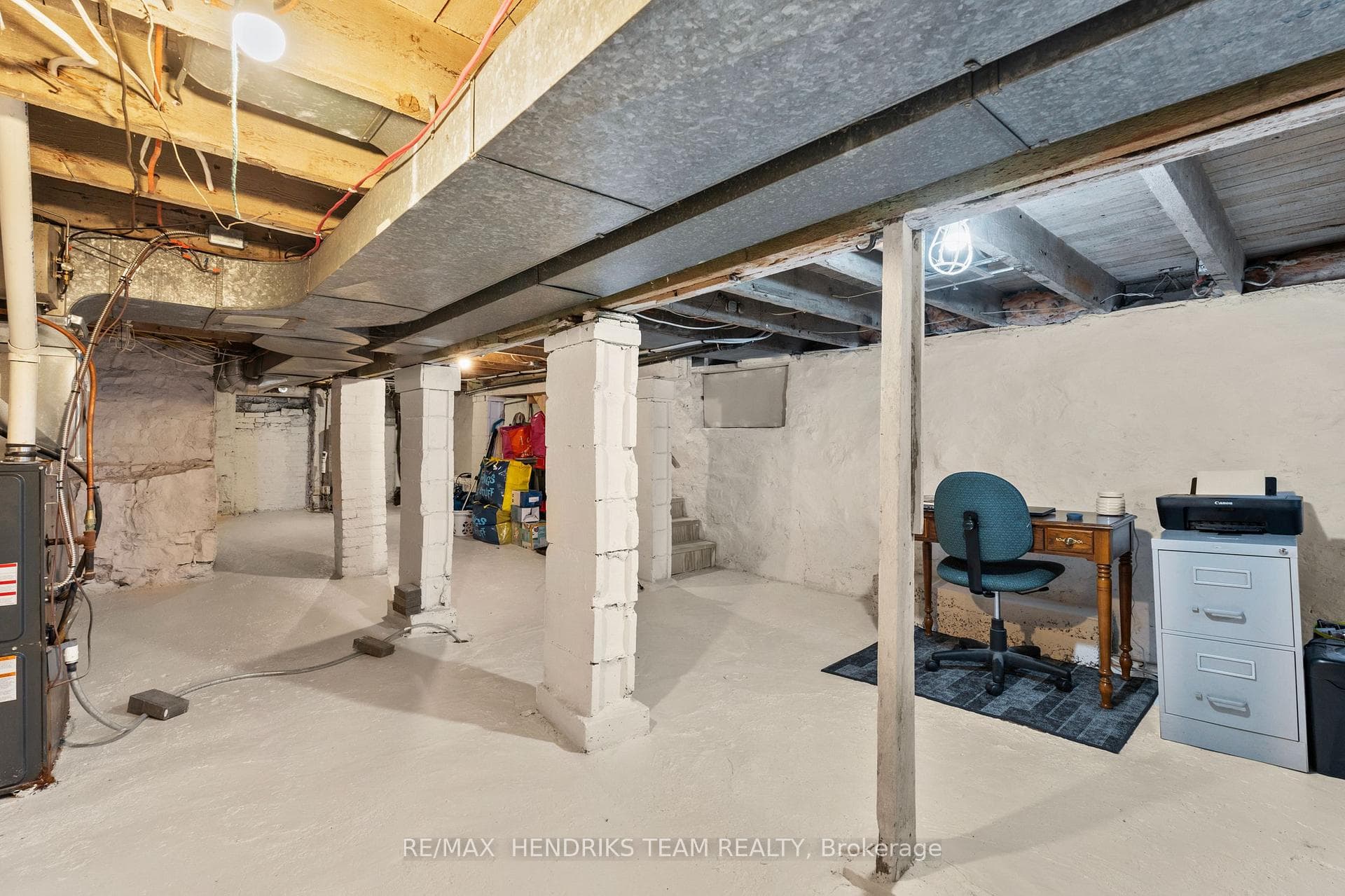 192 Wood Street photo 33