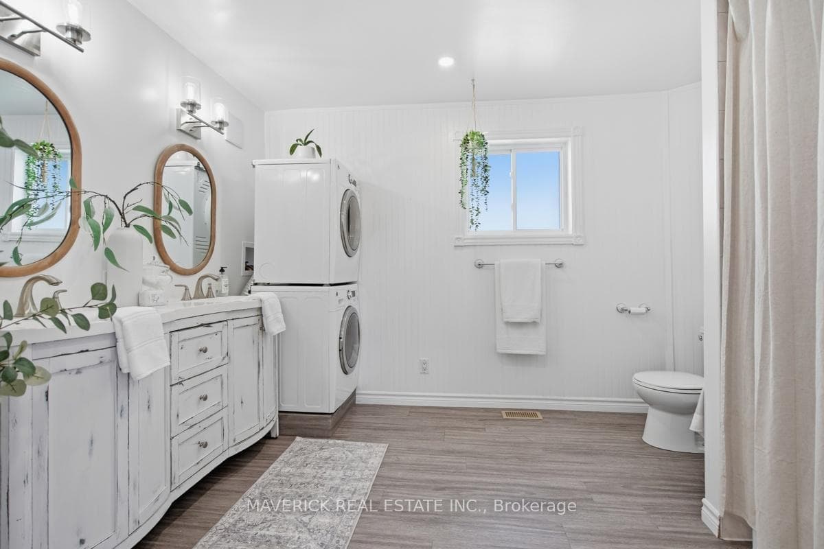 226 Grand Avenue photo 23